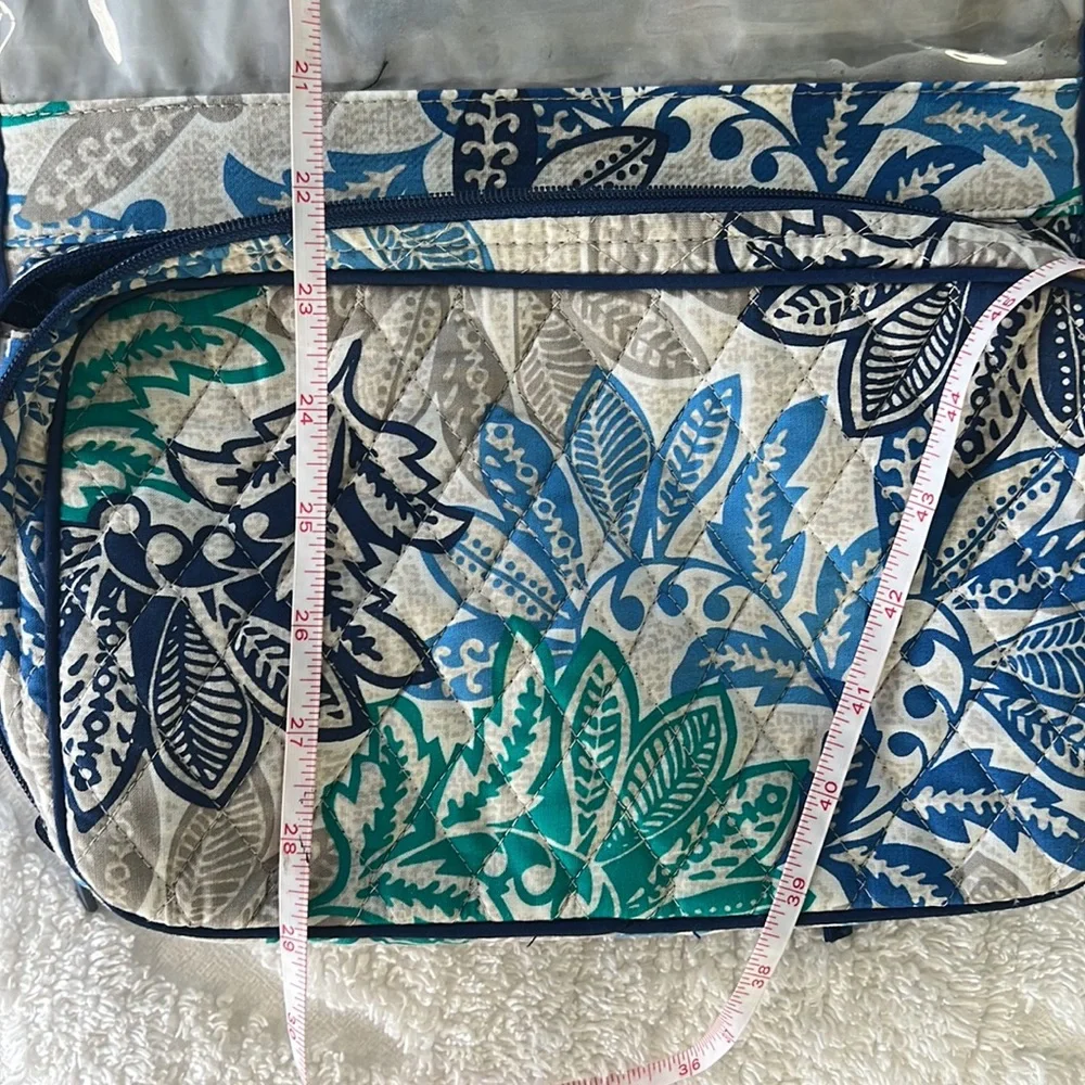 Vera Bradley Hanging Travel Cosmetic Organizer Bag Folding